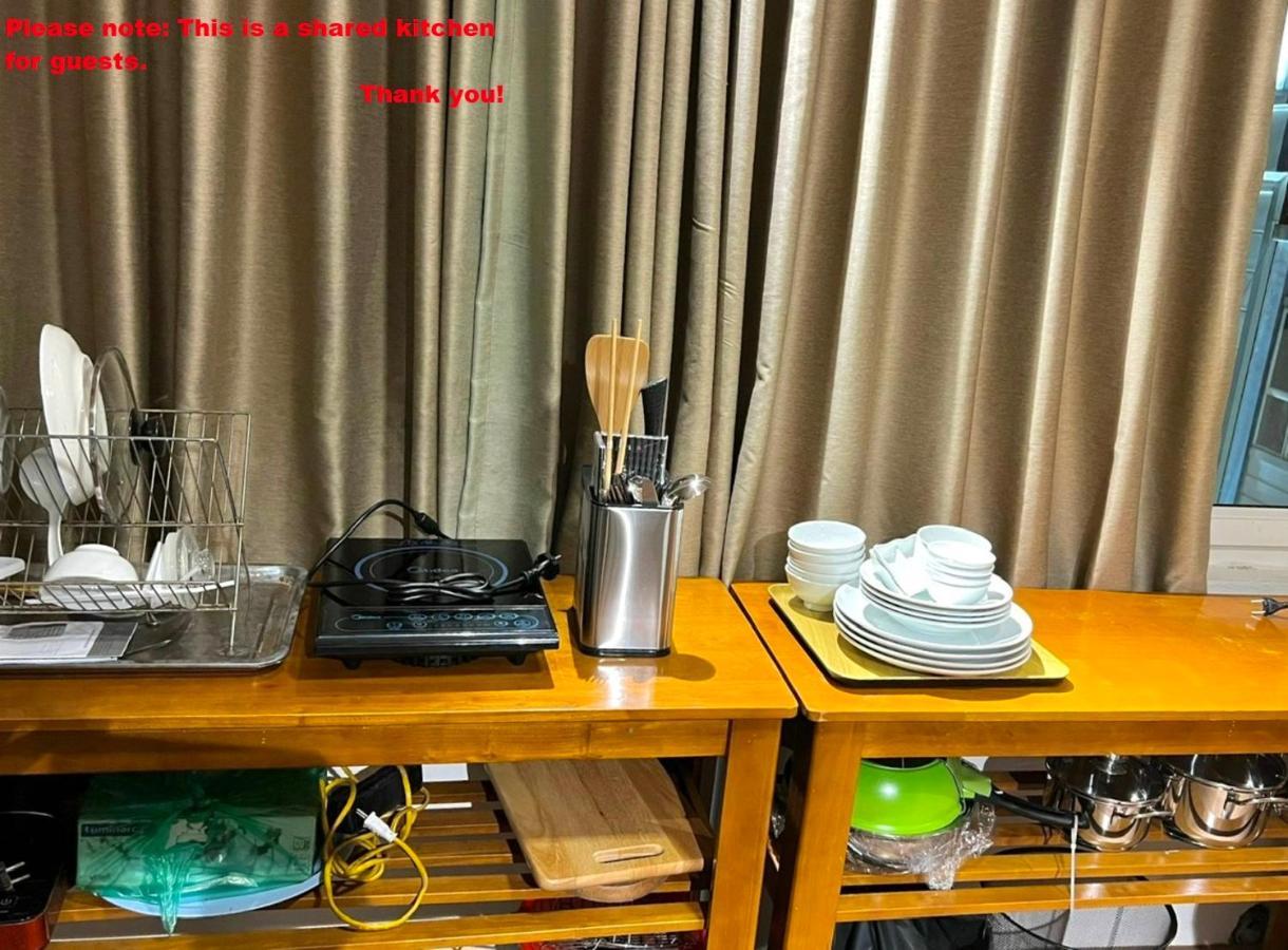 Nice Room Located Right Next To The Old Quarter Can Phong Nhieu Anh Sang Tai Ngay Gan Pho Di Bo Ho Guom Hanoj Exteriér fotografie