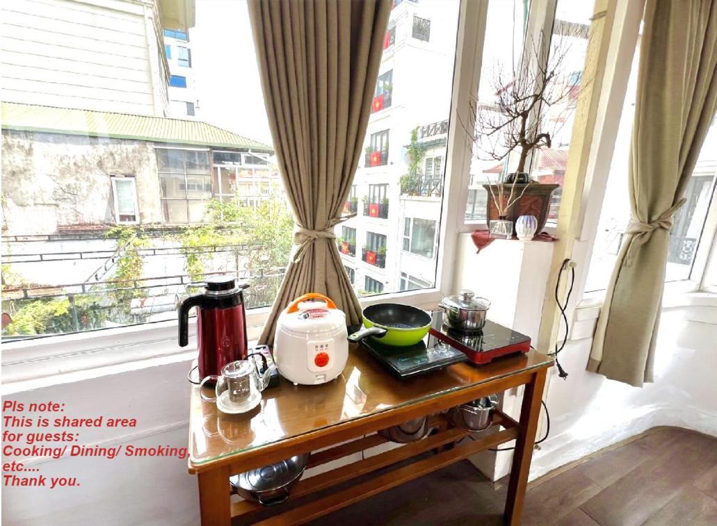 Nice Room Located Right Next To The Old Quarter Can Phong Nhieu Anh Sang Tai Ngay Gan Pho Di Bo Ho Guom Hanoj Exteriér fotografie